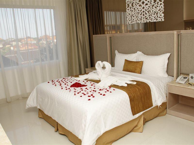 Kuta Angel Hotel - Luxurious Living Экстерьер фото