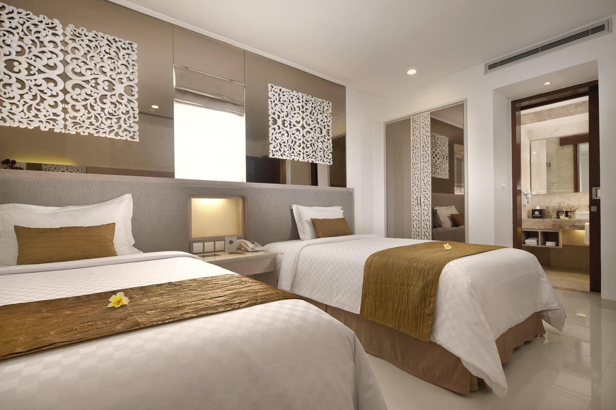 Kuta Angel Hotel - Luxurious Living Экстерьер фото