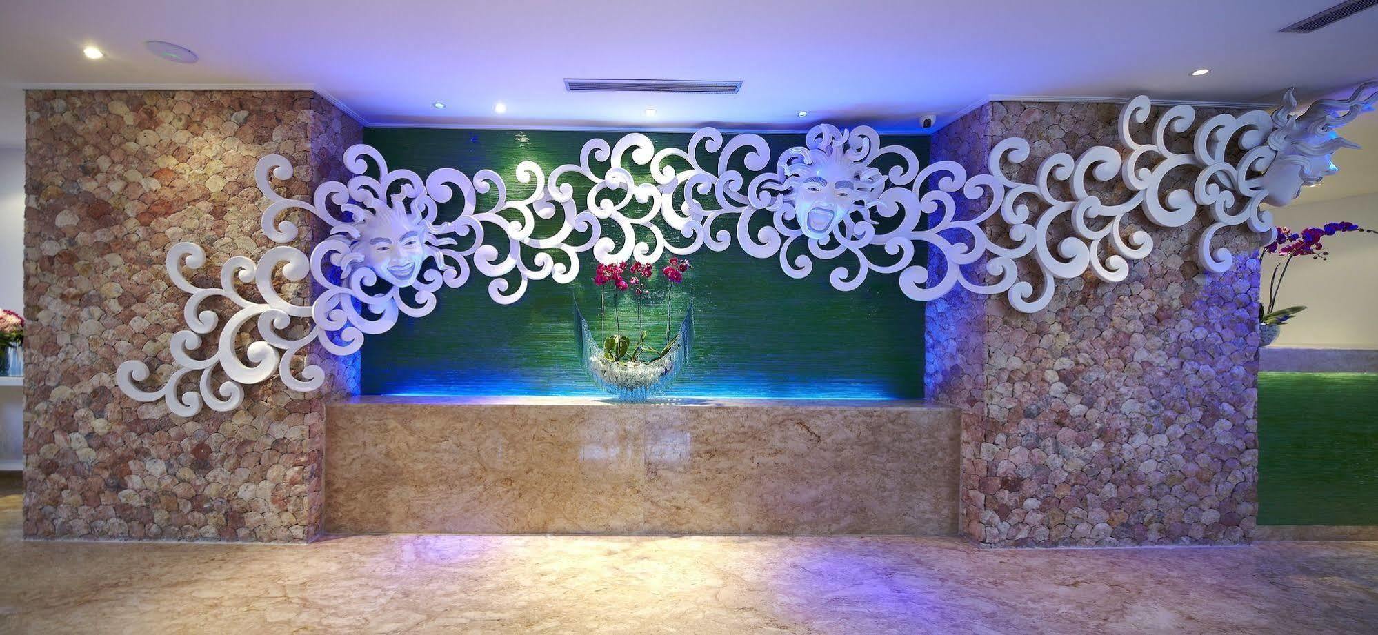 Kuta Angel Hotel - Luxurious Living Экстерьер фото